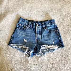 Levi's 501 Jean Shorts Destressed Cut Off Summer Fun Casual Beachy Streetwear